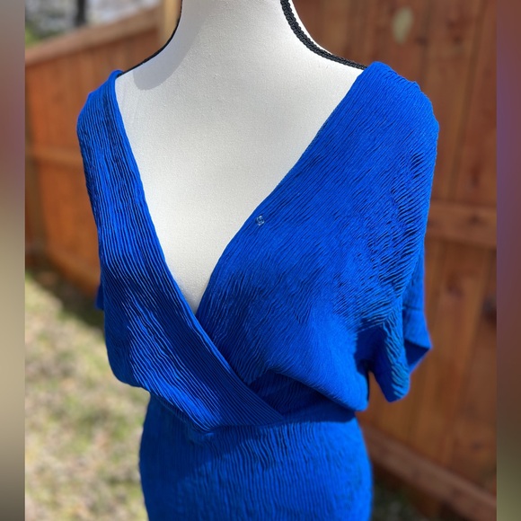 Blue V-Neck Mini Dress - Picture 3 of 6